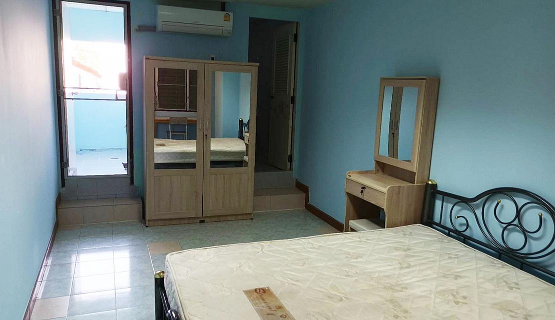 ห้องพักสตรี ตรงข้ามมหาวิทยาลัยรังสิต หอพักสตรีแคมป์ปัส 6