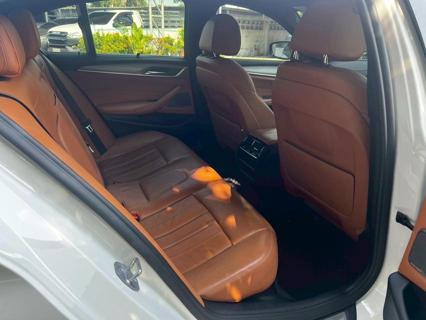 BMW 530e 2.0 M SPORT ปี2019 รูปที่ 19