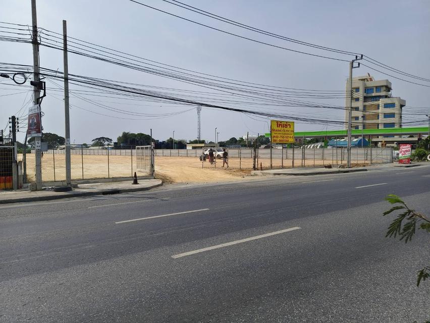 พื้นที่ให้เช่า ขนาด 3 ไร่ 3 งาน 9