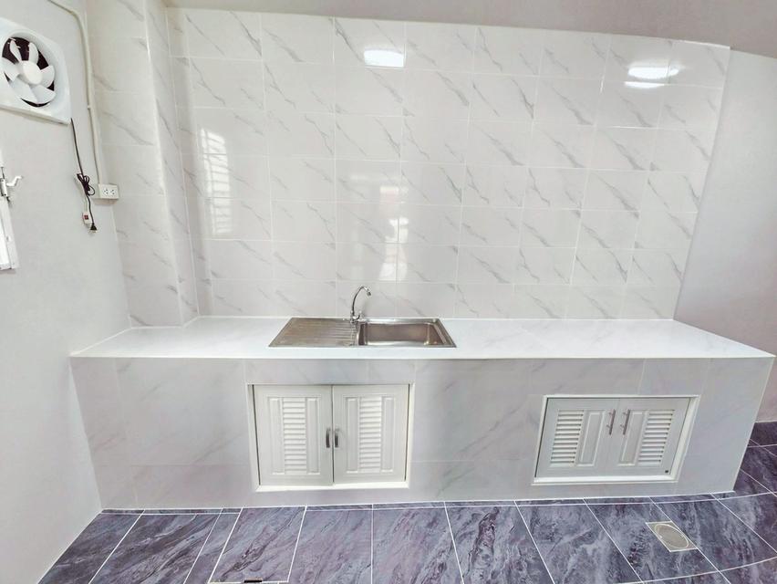 หมู่บ้านกัสโต้ บางนา-สุวรรณภูมิ ซ.4 โทรสอบถามราคา 9