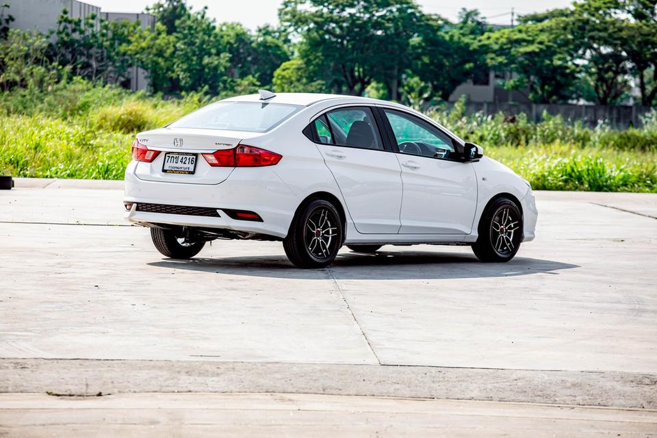 Honda City 1.5S  ปี 2017 สีขาว มือเดียวป้ายแดง รูปที่ 5