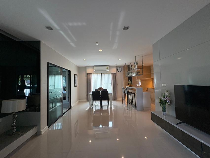 🏡✨ ให้เช่าบ้านเดี่ยว 2 ชั้นโคตรกว้าง! 4 ห้องนอน + คลับเฮ้าส์ + สระว่ายน้ำ ครบจบในที่เดียว 🤍 15