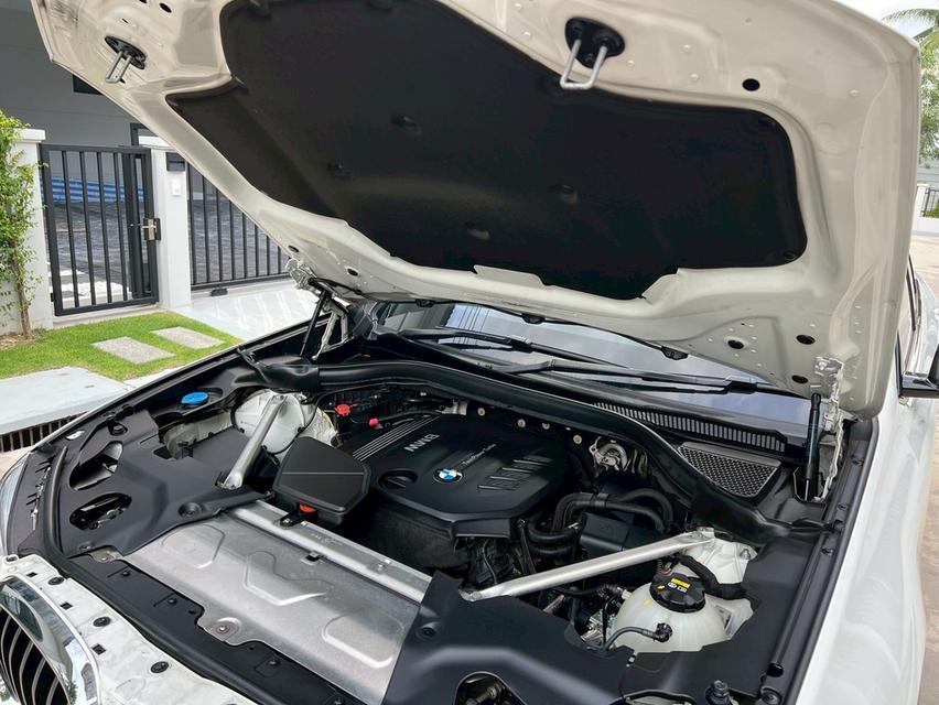 BMW X4 xDrive20d M Performance Edition  สีขาว Alpine White  ปี21 ดีเซ 9