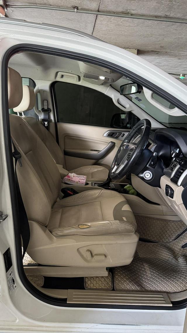 Ford Everest 2.2L Titanium 4x2 AT: เครื่องยนต์ 2.2ลิตร ขับเคลื่อน2ล้อ ปี2015 รูปที่ 6