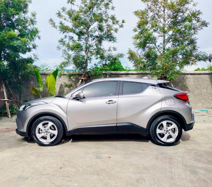 TOYOTA CH-R 1.8 MID ปี 2019