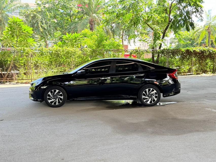 3977 Honda Civic 1.8El AT ปี 2018 ไมล์122,xxx km เพียง 439,000 บาท ซื้อสดไม่มีแวท รูปที่ 8