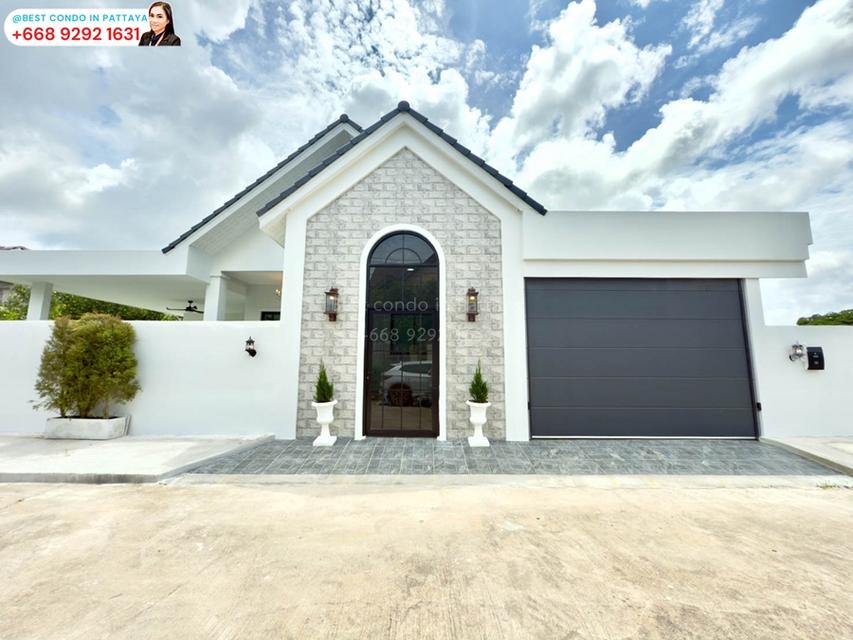 ✨ #บ้านหรูพัทยา พร้อมสระว่ายน้ำ #รหัสทรัพย์447 ✨ 🔥🔥 ราคาเพียง 10.9 ล้าน 🔥🔥 🏡 บ้านหัวมุม ขนาดกว้าง พร้อมสระว่ายน้ำระบบเกลือ และเฟอร์ครบทุกห้อง 1