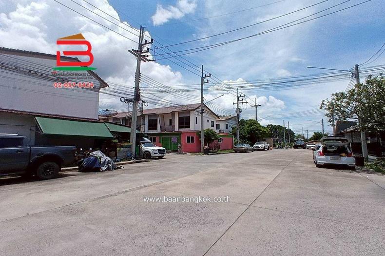 ทาวน์โฮม บ้านพฤกษา 115 ไพร์ม รังสิต คลอง 3 เนื้อที่ 23 ตรว. ตำบลคลองสาม อำเภอคลองหลวง จังหวัดปทุมธานี