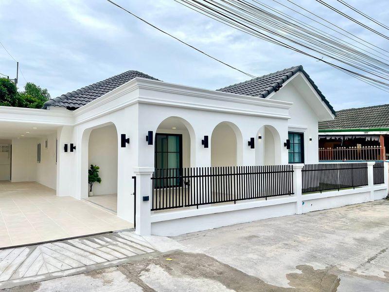 ปิดจองบ้านรีโนเวทใหม่ทั้งหลัง ทำเลติดทางออกมอเตอร์เวย์สาย7 ใกล้นิคมปิ่นทอง1 นิคมเครือสหพัฒน์ 3