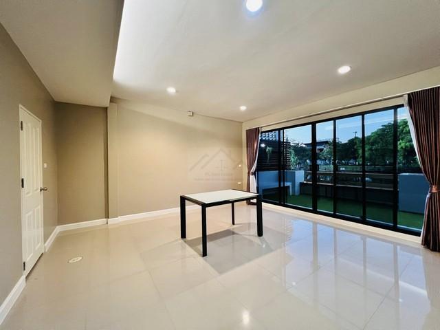 ให้เช่า ขายบ้านเดี่ยว 2 ชั้นสไตล์รีสอร์ต หมู่บ้านมณียา เลียบทางด่วนรามอินทรา ถนนประดิษฐ์มนูธรรม 12