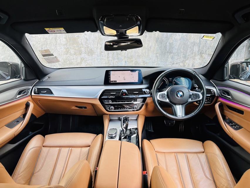 2018 BMW 520d M-SPORT โฉม G30 2