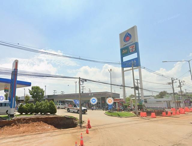 ตลาดถนนคนเดินไนท์ สีคิ้ว 330 ม. ให้เช่าอาคารพาณิชย์ 3 ชั้น 2 คูหา หัวมุม 52 ตร.วา. รร.ประสารวิทยา ติดถนนใหญ่ 2 นอน 2 น้ำ 4