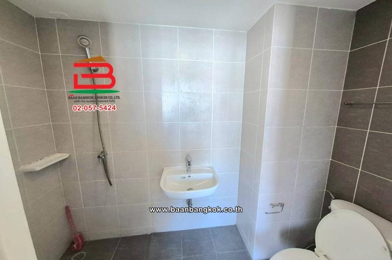 คอนโดมิเนียม เนื้อที่ 22.64 ตร.ม. โครงการ ลุมพินี วิลล์ พระนั่งเกล้า-ริเวอร์วิว : Lumpini Ville Pranangklao-Riverview (ซอยบ้านไทรม้า) ถนนรัตนาธิเบศร์ 11