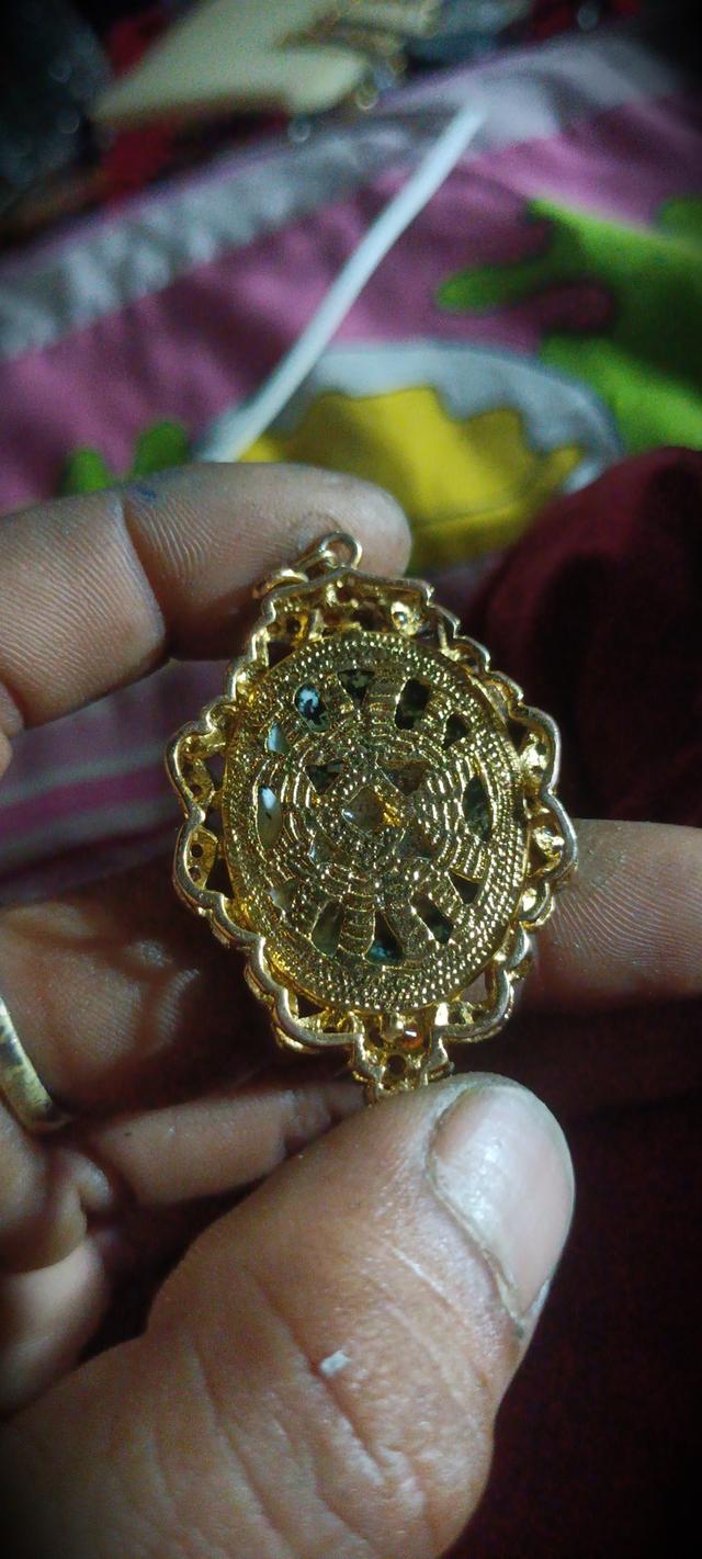 ล็อคเก็ต กรอบทองลายฉลุ 90% 2