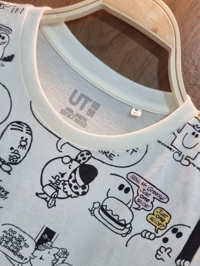 เสื้อยืดยูนิโคล่ผู้หญิง 2