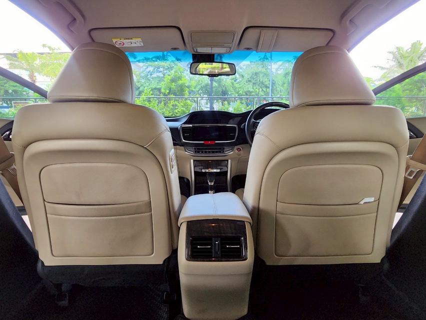 ขายรถ Honda Accord 2.0EL ปี 2015 สีดำ เกียร์ออโต้ 14