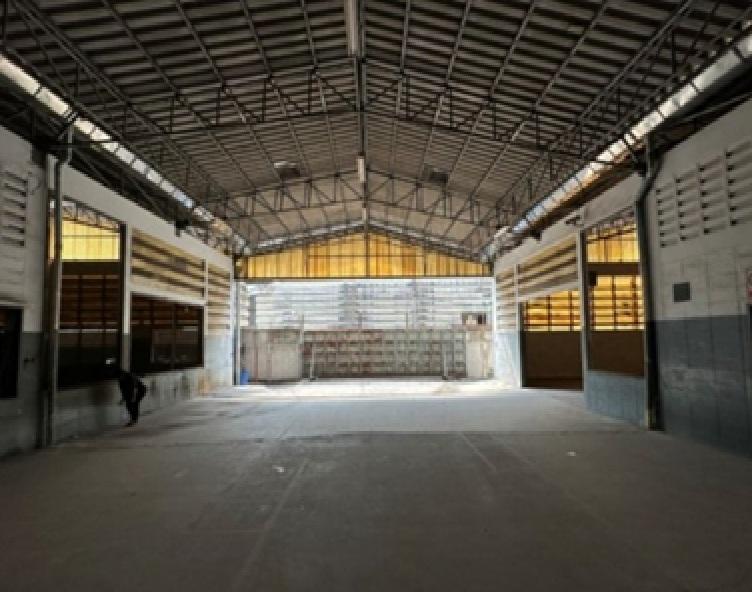 ให้เช่าโกดัง / โรงงาน อาคารสำนักงาน ซอยลาซาล 49 บางนา ทำเลดีใจกลางเมือง พื้นที่ดิน 6 ไร่ กับ 327 ตารางวา / พื้นที่อาคาร+โกดัง 7,700 ตารางเมตร  5