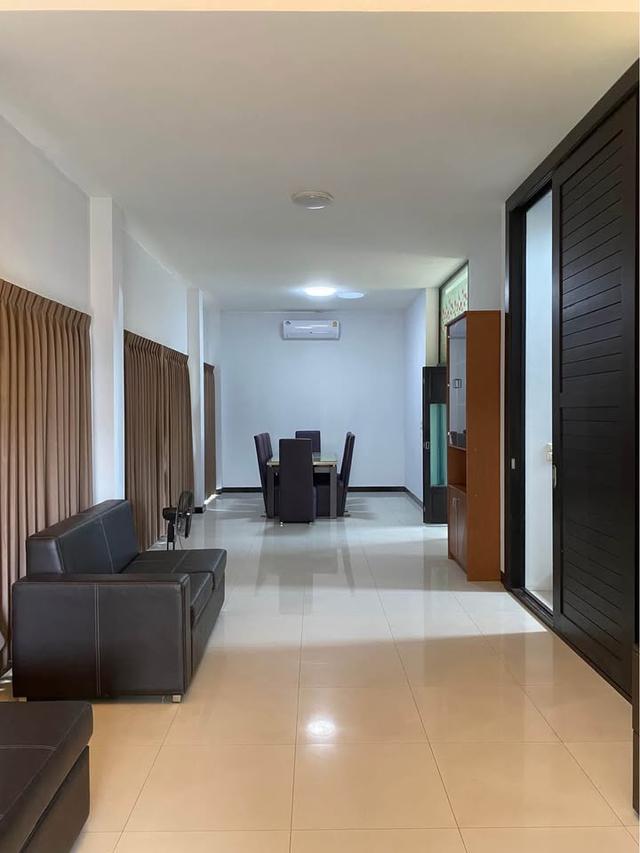 ให้เช่าบ้านเดี่ยว 3 ชั้น 100 ตร.วา ใกล้ ม.เกษตรศาสตร์ ซอยประเสริฐมนูกิจ 7 เหมาะทำ Home Office ที่จอดรถภายในบ้าน 6 คัน 5