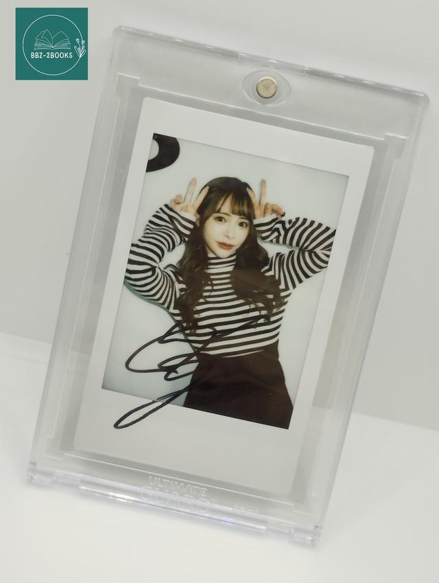 Yuna Ogura รูปโพลารอยด์พร้อมลายเซ็น 6