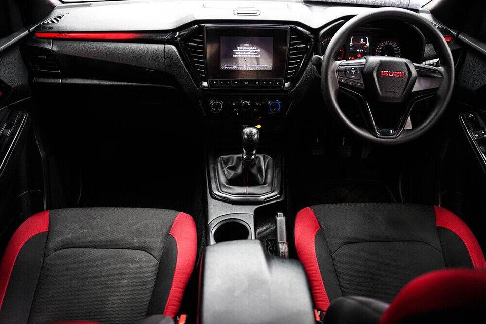 NEE ISUZU D-MAX 1.9 X-SERIE MT 2021 รูปย่อยที่ 4