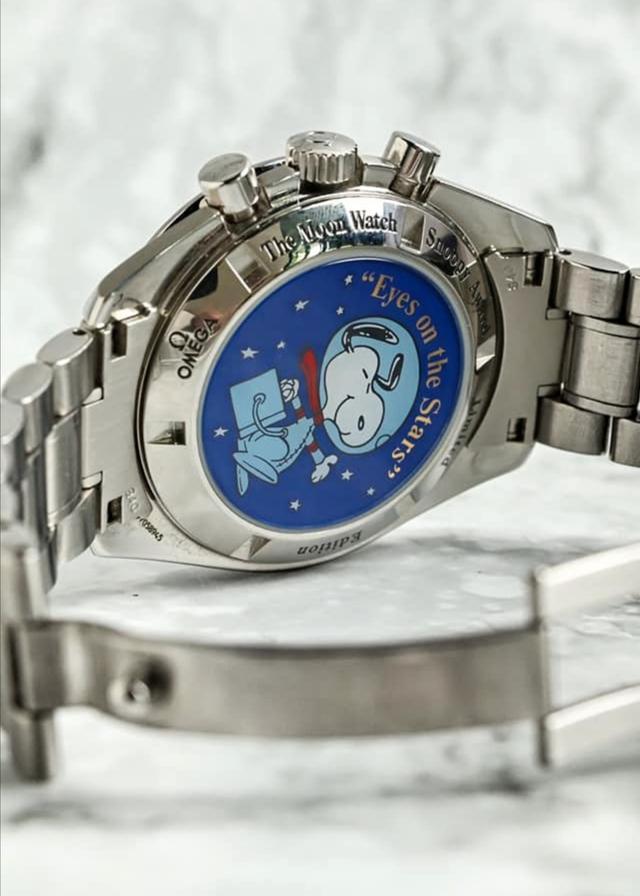 Omega Speedmaster Moonwatch "Snoopy Award"