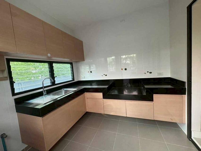 ให้เช่าบ้านสวย บ้านเดี่ยวหัวมุม หมู่บ้านมัณฑนา วงแหวน–กัลปพฤกษ์ ทำเลดีมาก ติดถนนเมน 6