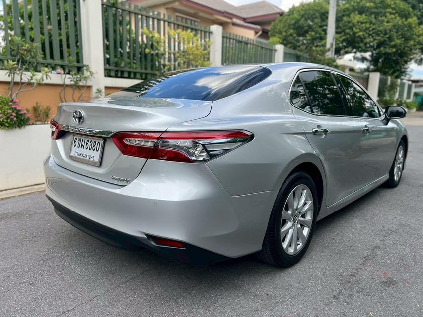 2019 Toyota camry2.5 HV Premium รถบ้าน ไมล์น้อย