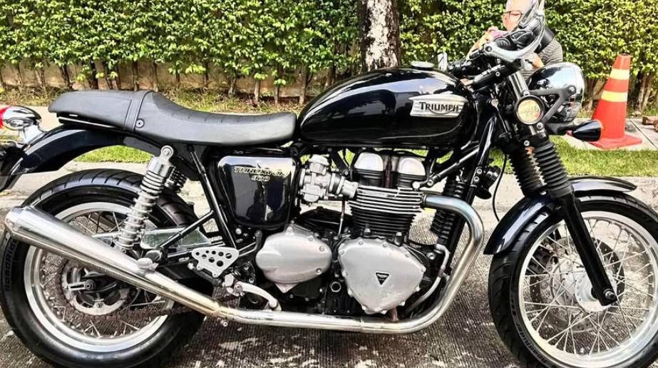 ขายด่วน Triumph Thruxton