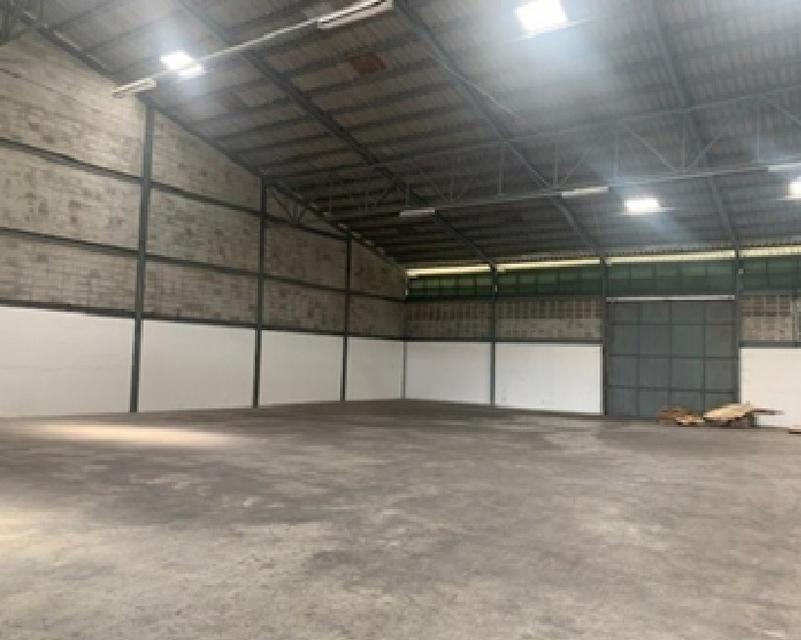 ให้เช่าโกดังพร้อมสำนักงาน พื้นที่ 800 ตารางเมตร ริมถนนบางนา-ตราด ขาออก บางนา กม.11.5 4