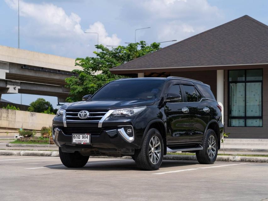 ขาย Toyota Fortuner 2.4V ปี18