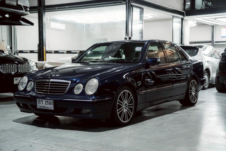 รหัสรถ 67GG2580 Mercedes Benz  E230 EL  (W210) A/T ปี 1996