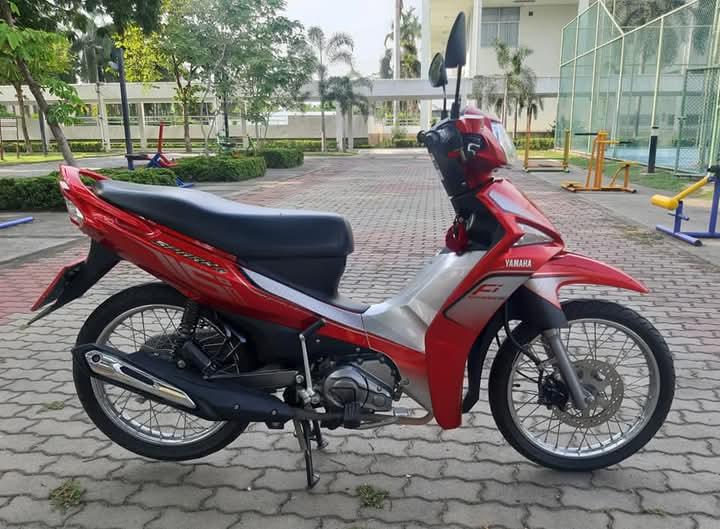 Yamaha Spark สีแดง 3