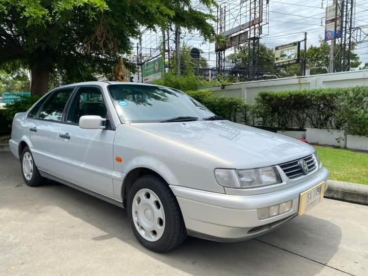 Volkswagen Passat 1996 3