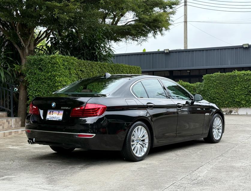 2016 BMW 525D F10 LCI รถมือเดียวออกป้ายแดง รถวิ่งน้อย ประวัติ SERVICE ครบ รถไม่เคยมีอุบัติเหตุครับ
