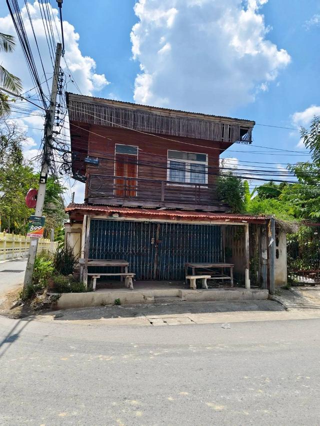 ขายบ้านพร้อมที่ดิน อ.ลาดยาว จ.นครสวรรค์ บ้านติดถนน ใกล้วัดลาดยาว (N.1733)