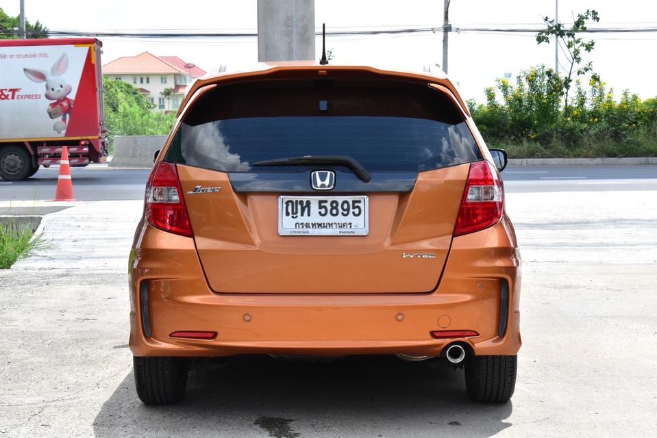 รหัสรถ PB5895 HONDA JAZZ 1.5SV 2011 เบนซิน 6
