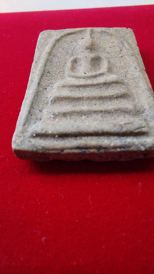 隆重推荐:瓦拉康寺大模版神圣佛牌(Phra Somdej)– 佛历2415年