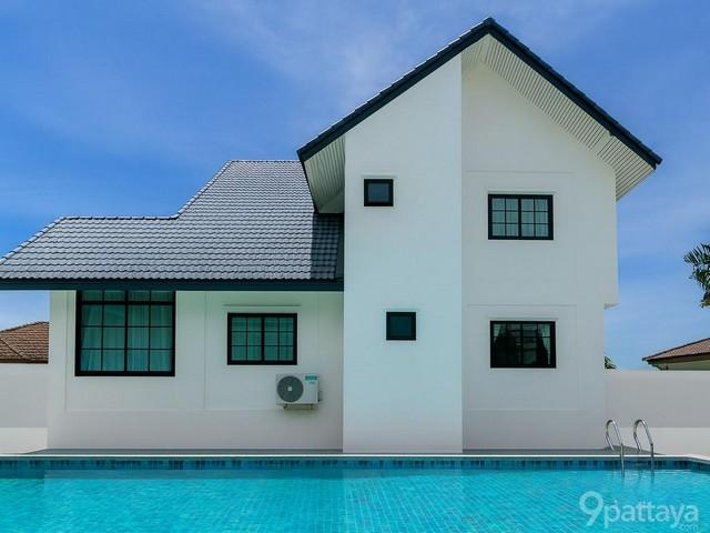 PB5713 ขายบ้านพูลวิลล่า 3ชั้น ย่านพัทยา พร้อมสระว่ายน้ำขนาดใหญ่ หมู่บ้านพัทยาปาร์คฮิลล์ หนองใหญ่ 2 ตัวบ้านหลังริม พร้อมเครื่องใช้ไฟฟ้าทันสมัย 3