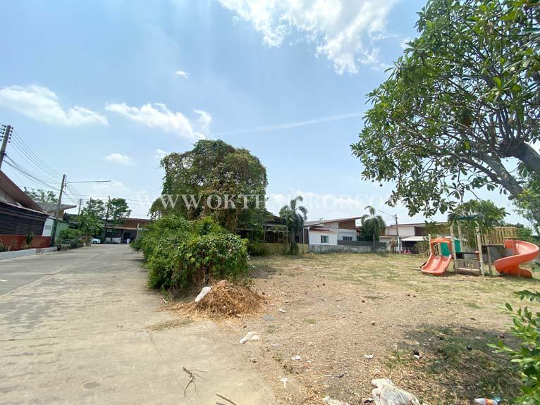 ทาวน์เฮ้าส์ หมู่บ้านกรีนการ์เด้นโฮม คลอง11 ธัญบุรี ปทุมธานี 13