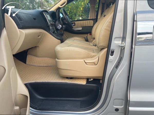 H1 2012  Touring  11ที่นั้ง ราคา 380000 ไมค์152000 กล้องมองหลัง    สนใจ 086-5666-448 ดูรถได้ที่  วงเวียนพระราม5   นนทุบรี Line:    086-5666-448 7