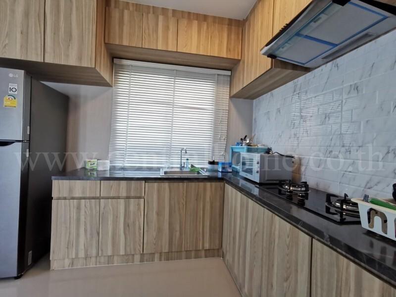 ทาวน์โฮม ดิ เอสเซนส์ ชัยพฤกษ์ - วงแหวน แปลงริม เฟอร์ครบพร้อมอยู่ 6