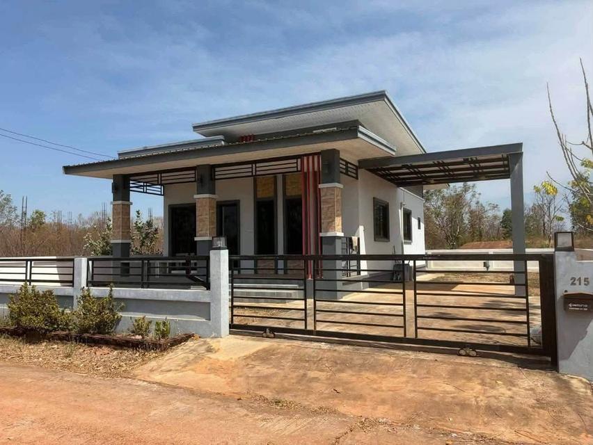 🏡✨ บ้านพร้อมที่ดิน ทำเลดี ใกล้เมืองสกลนคร พร้อมอยู่! 💥💥ราคา 790,000฿ ค่าโอนคนละครึ่ง 📍 บ้านโคกสว่าง ต.เชียงเครือ อ.เมือง จ.สกลนคร 📏 ขนาด 63 ตร.วา 2