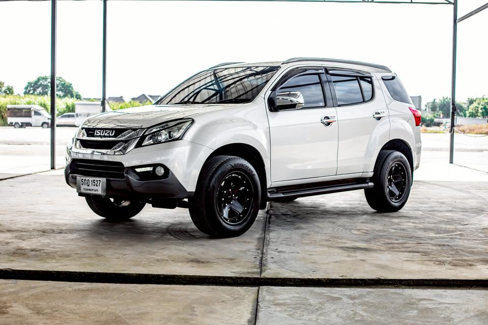 Isuzu Mu-X 3.0 DVD Navi สีขาว ปี 2015  8