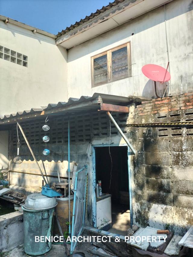 ขาย !!! ทาวน์เฮ้าส์ 2 ชั้น ทำเลทอง ใกล้แยกบางนา 8