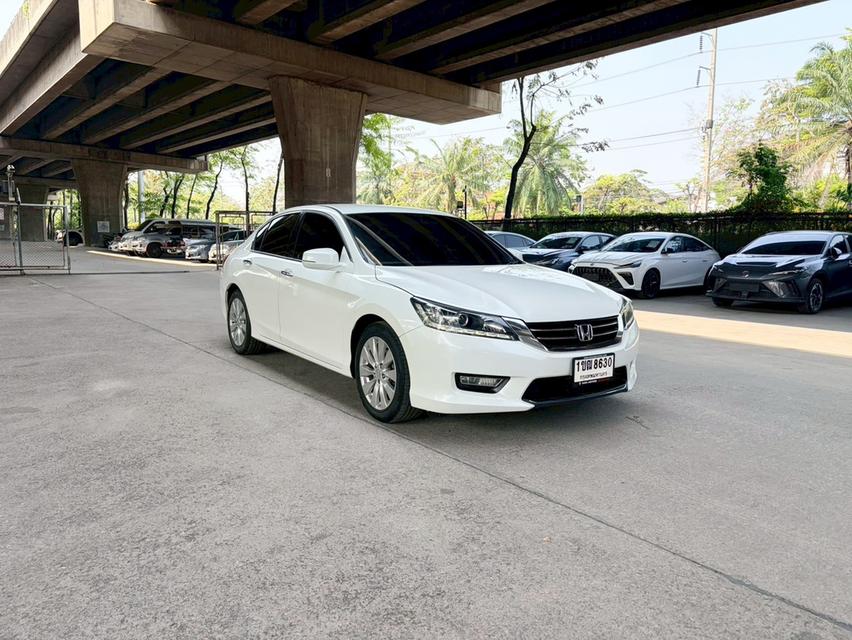 Honda Accord 2.0E AT ปี 2013  เพียง279,000บาท เบาะไฟฟ้าคู่หน้า ไมล์128xxx สวยพร้อมใช้ ยางปี2025 เครื่องยนต์เกียร์ช่วงล่างดี แอร์เย็นฉ่ำ *ดูรถกทม ซอยปร รูปที่ 3
