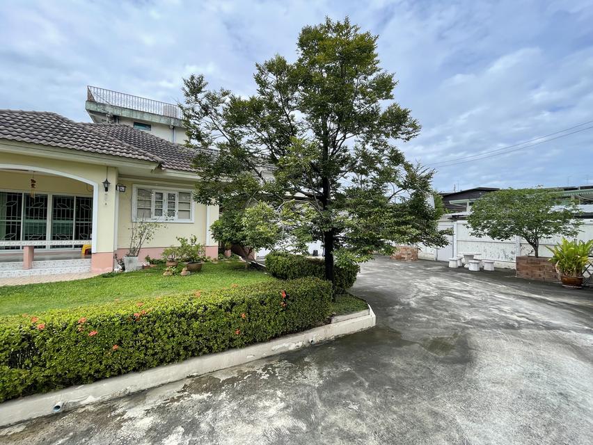 บ้านเดี่ยว พร้อมที่ดิน 3