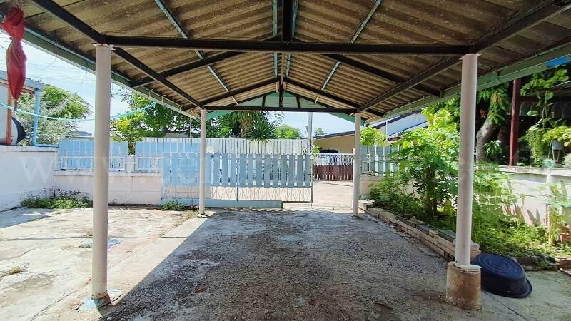 บ้านแฝด หมู่บ้าน ร่วมใจมีสุข บางละมุง ราคาถูกสุดในโครงการ 16