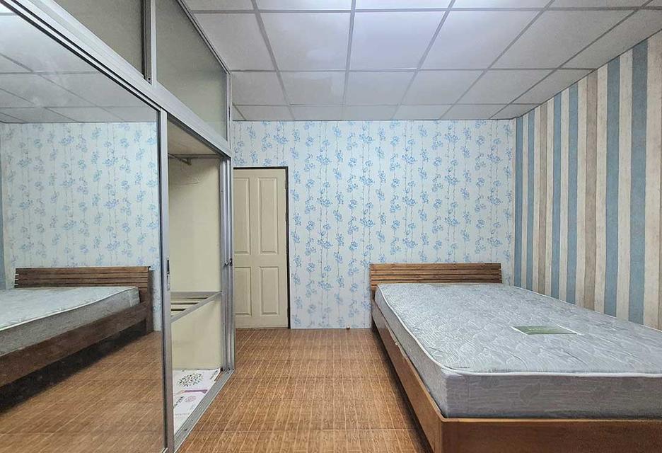 ให้เช่าตึก 4.5 ชั้น พหลโยธิน 54/4 แยก 3 12