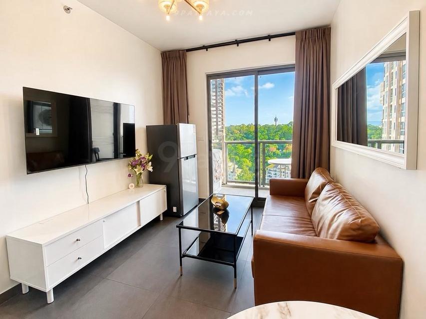 For Sale — Sea View Condo at Unixx South Pattaya, PratumnakBeautiful holiday-style condo for sale at Unixx South Pattaya, located in the Pratumnak 2