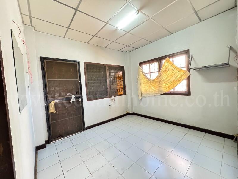 ทาวน์เฮ้าส์ ศิริวรรณ - ชวนชม บางบัวทอง หลังริม 7